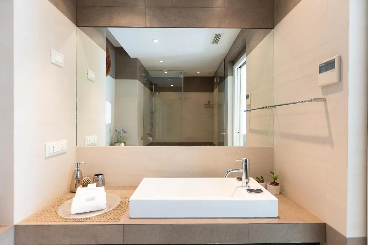 Lovely Cozy Nazionale 4 Apartment Rome Italy